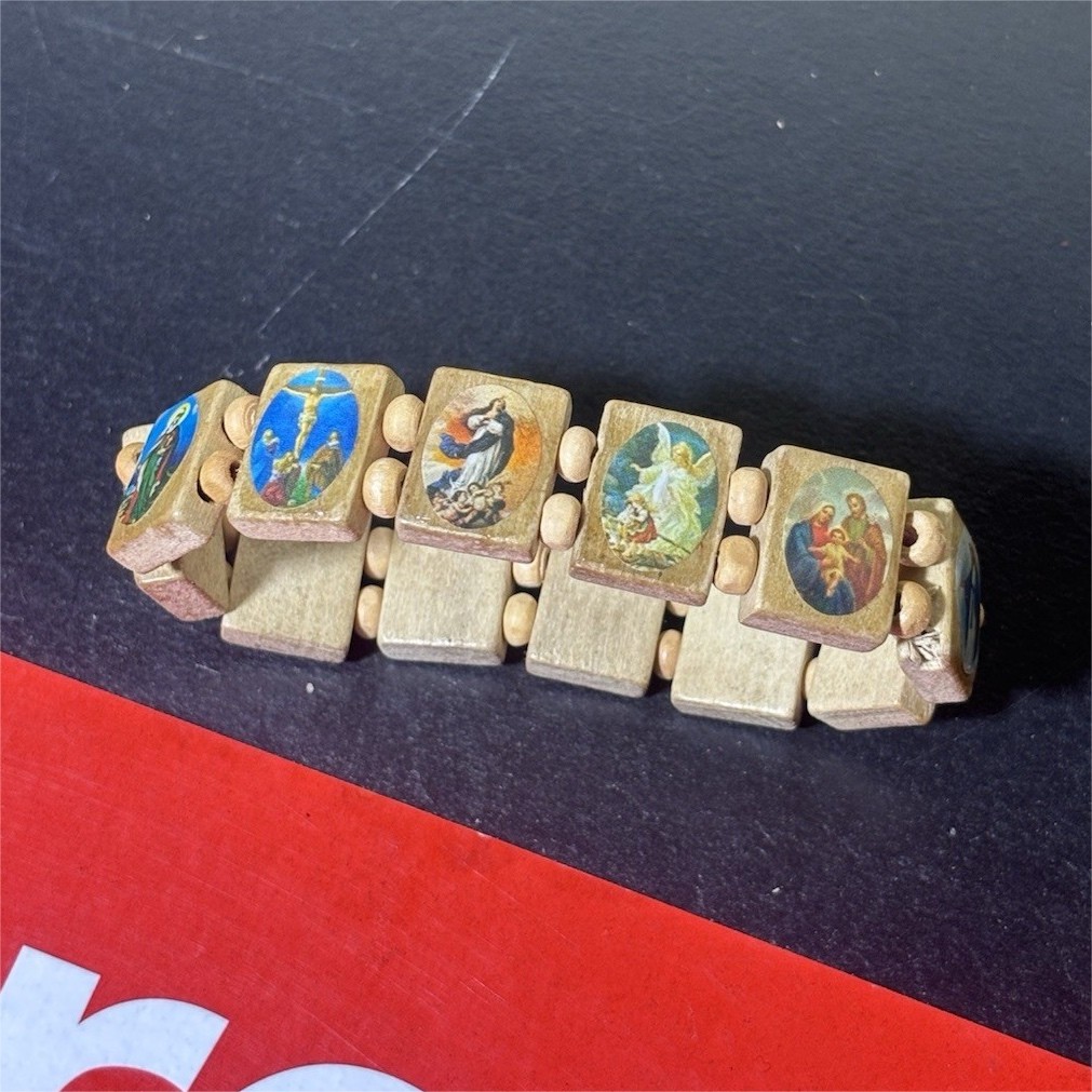 Gold Tone Brass Bar Link Charm Bracelet, Engraved Religious Image Panels, 8″