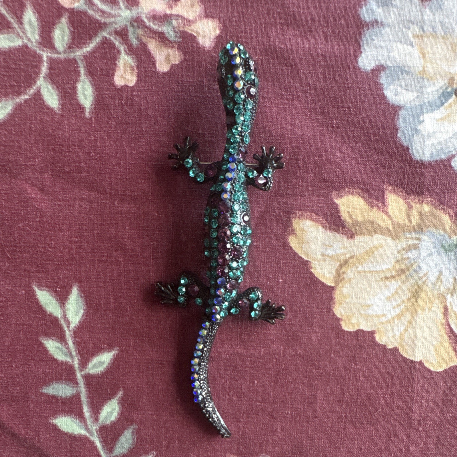 Lizard Gecko Brooch Pin Green Purple Blue Pavé Set Round Rhinestones Metal