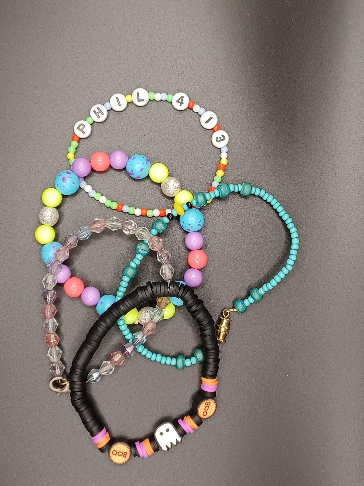 Huge Lot 30 Stackable Beaded Bracelets Glass Shell Stone Crystal Rhinestone Boho
