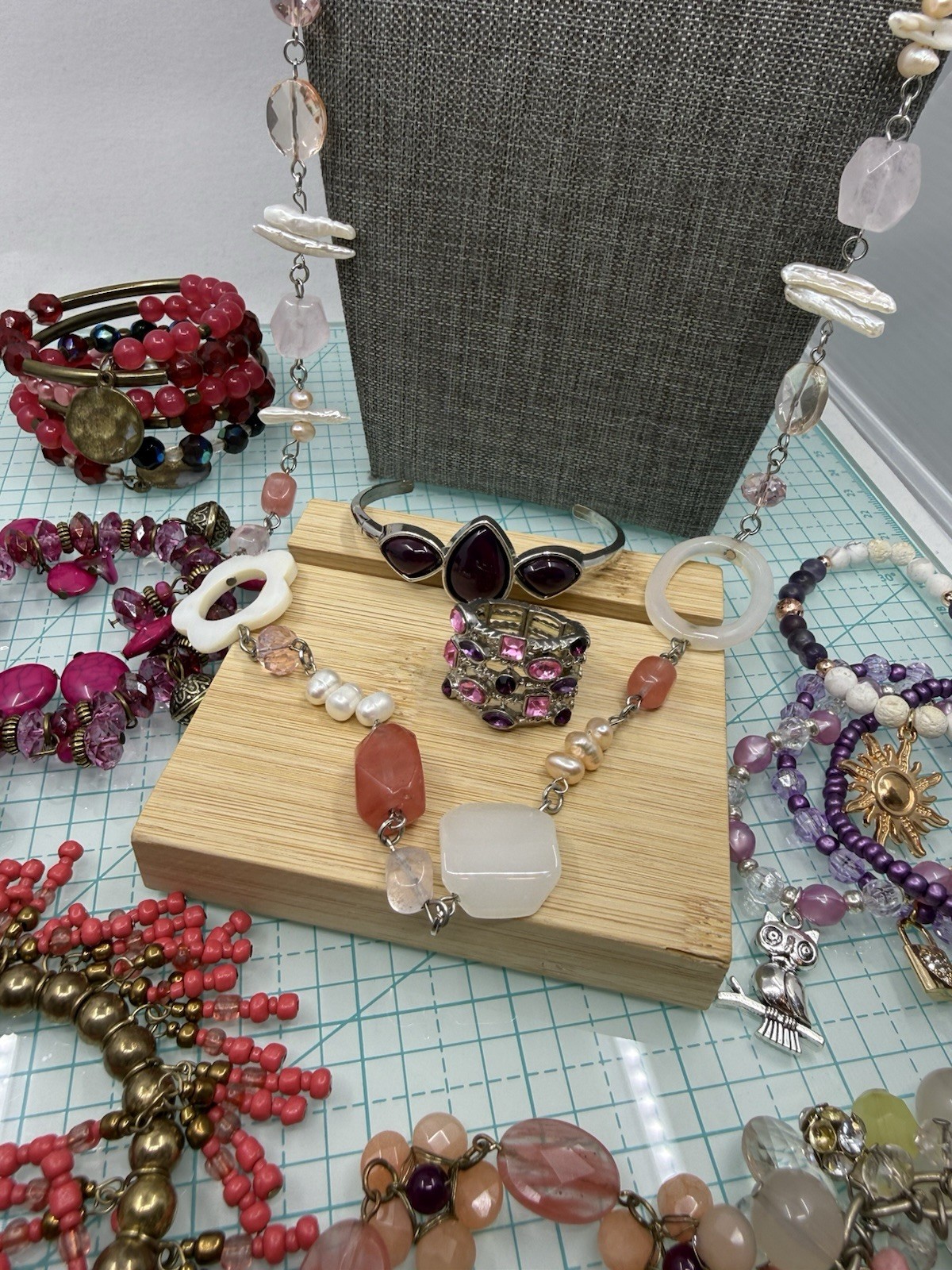 Pink Colors Lot Of Mostly Avon Necklaces + Beaded Stretch Bracelets Beach Vacay