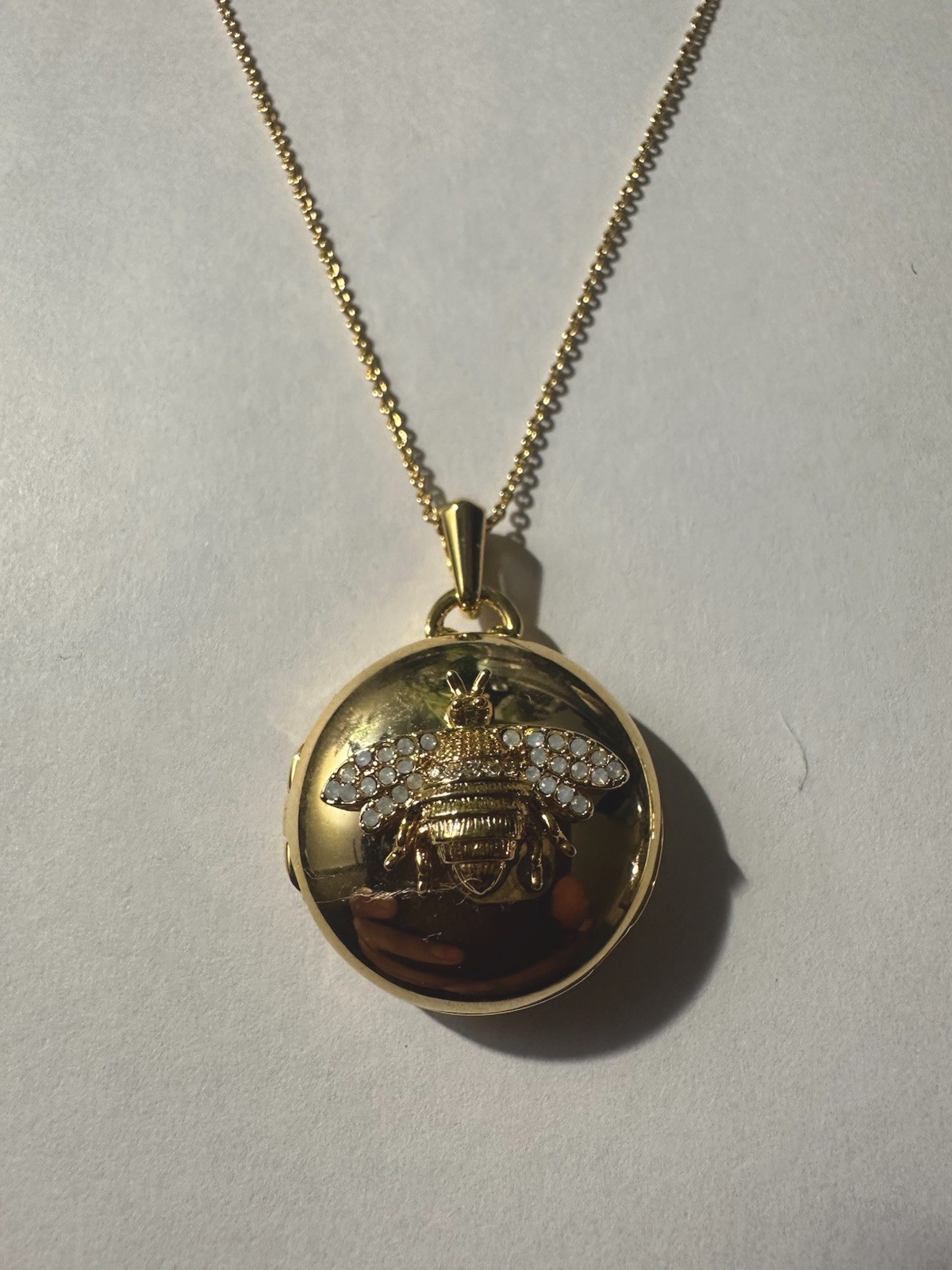 Spartina 449 Gold Plated Bee Pendant Necklace. 30-35 inches long.