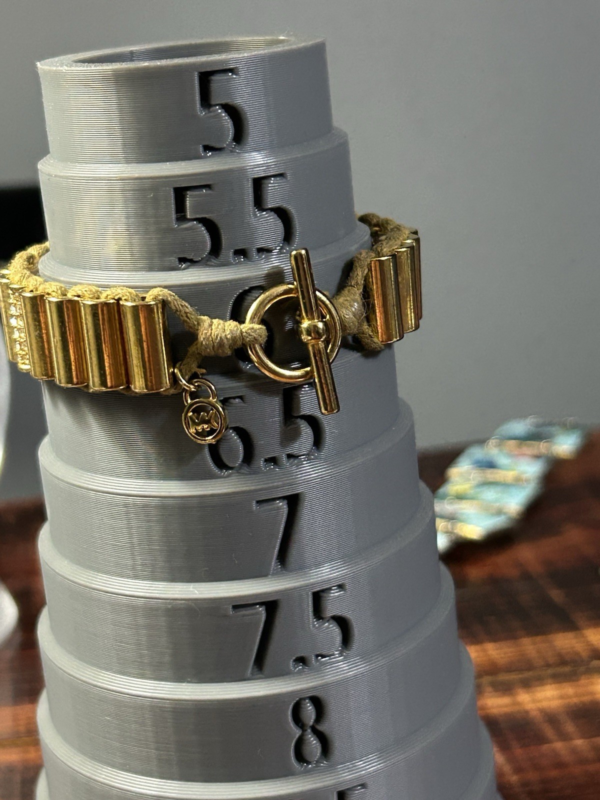 Michael Kors gold-tone watch-band link toggle bracelet Size 6