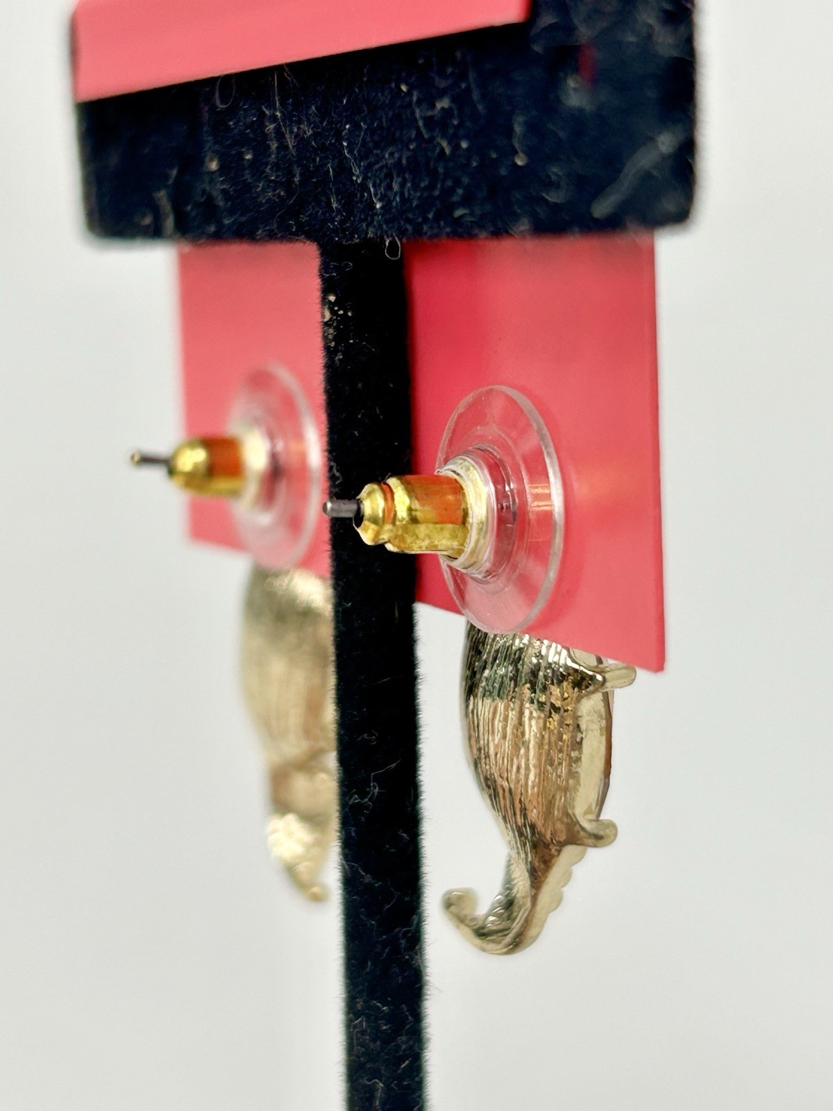 Betsey Johnson Raccoon Drop Stud Earrings B345