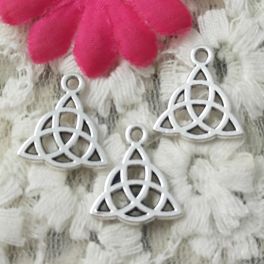 Free Ship 84 Pcs Antique Silver Trigon Flower Charms Pendant 16X15MM H-5202