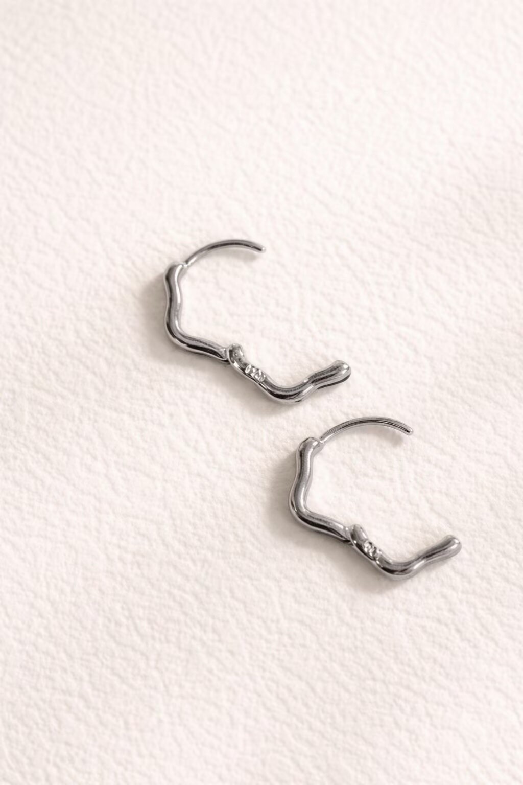 Silver Wavy Huggie Earrings,Organic Shape Small Hoop Earrings for women 046