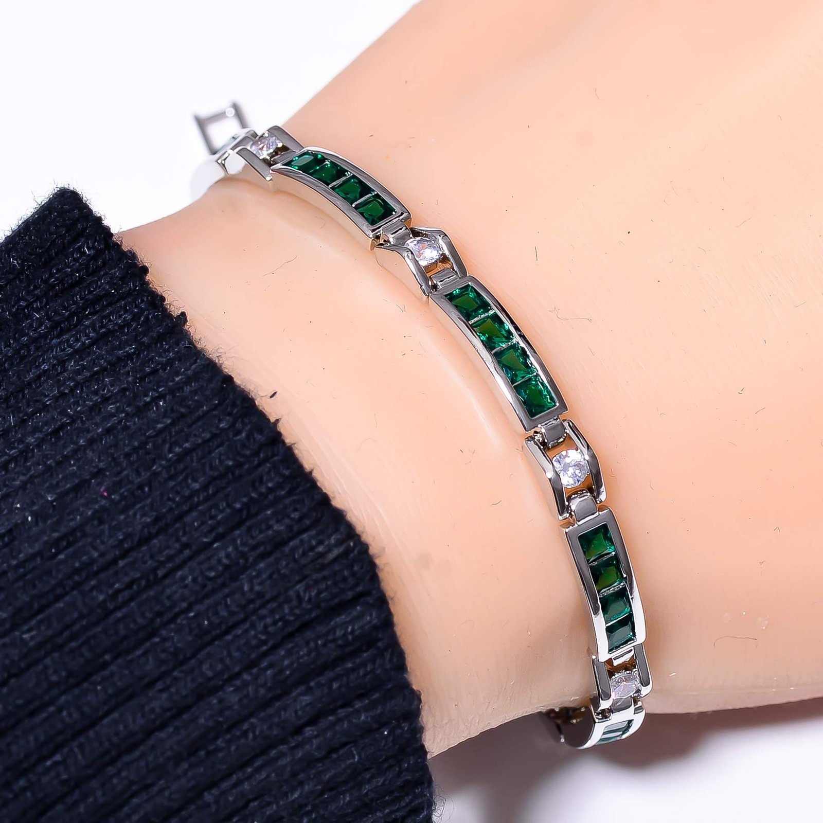 Tsavorite & Cubic Zirconia 925 Sterling Silver Tennis Bracelet 7.99″ B973068826