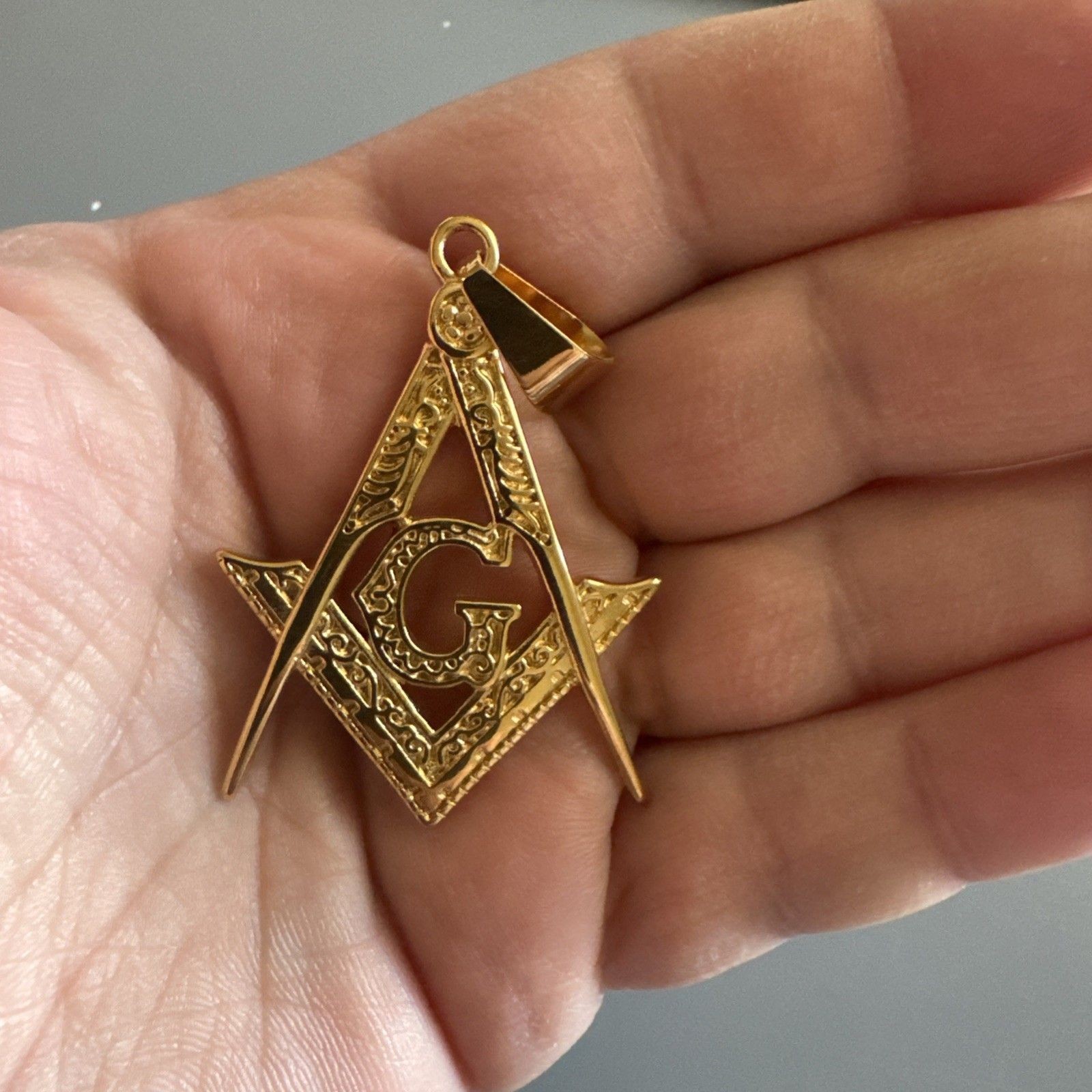 Men’s Free Mason Stainless Steel Freemason Symbol Masonic Pendant Chain Gold