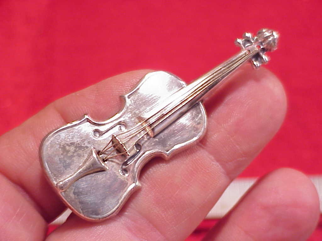 Vintage sterling silver Violin pin/brooch 2 3/8 INCH STERLING LANG 4.8 GRAM