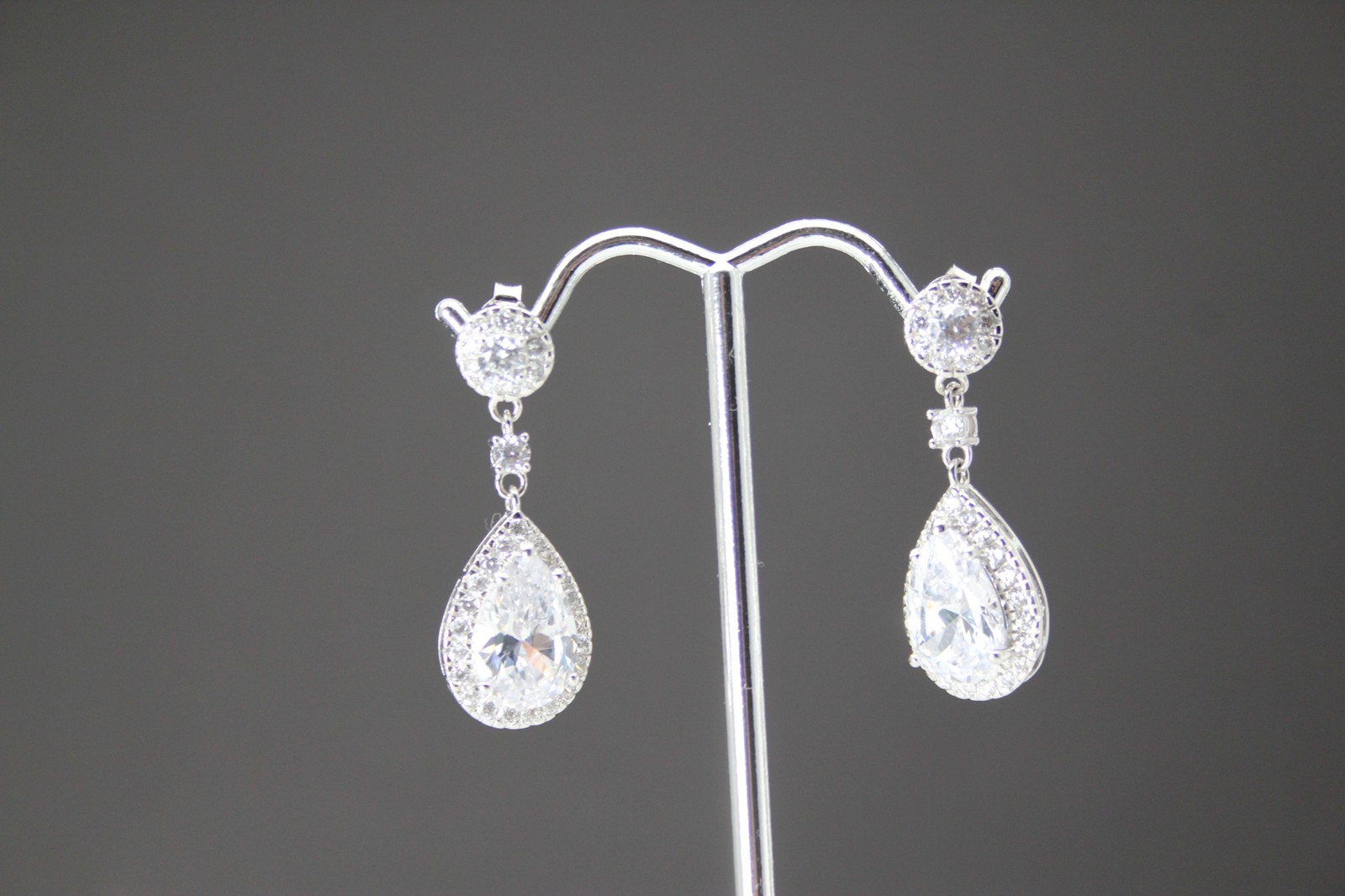 Cubic Zirconia Sterling Silver 925 Tear Drop Danlge Earrings 6.6 grams (EAR5948)