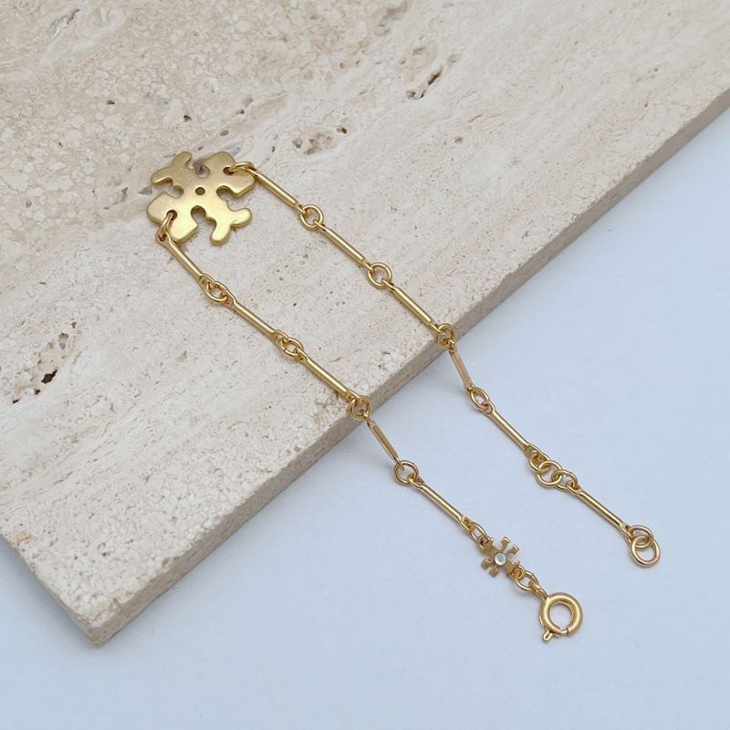 New Tory TB Logo Chain Bracelet In Gold Size: 18 cm