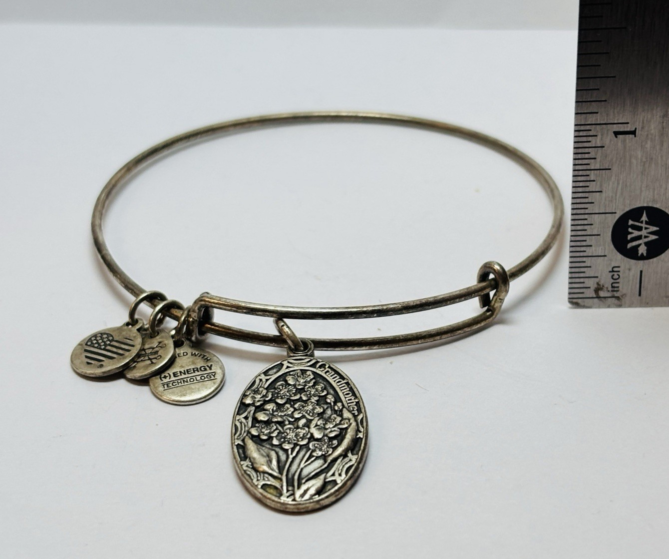 Alex and Ani Silver Tone Grandmother Adjustable Bracelet 7-9 in – .39