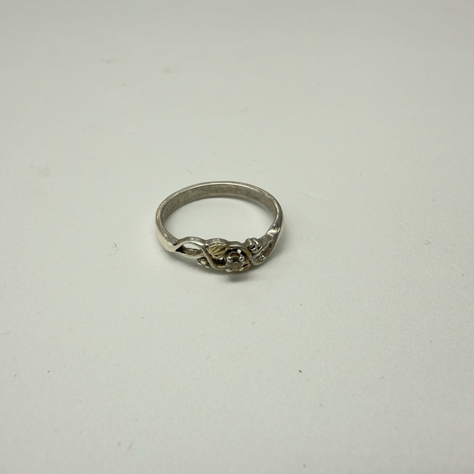Black Hills Gold Sterling Silver 12K Tri-Color Cubic Zirconia Leaf Ring 7.75