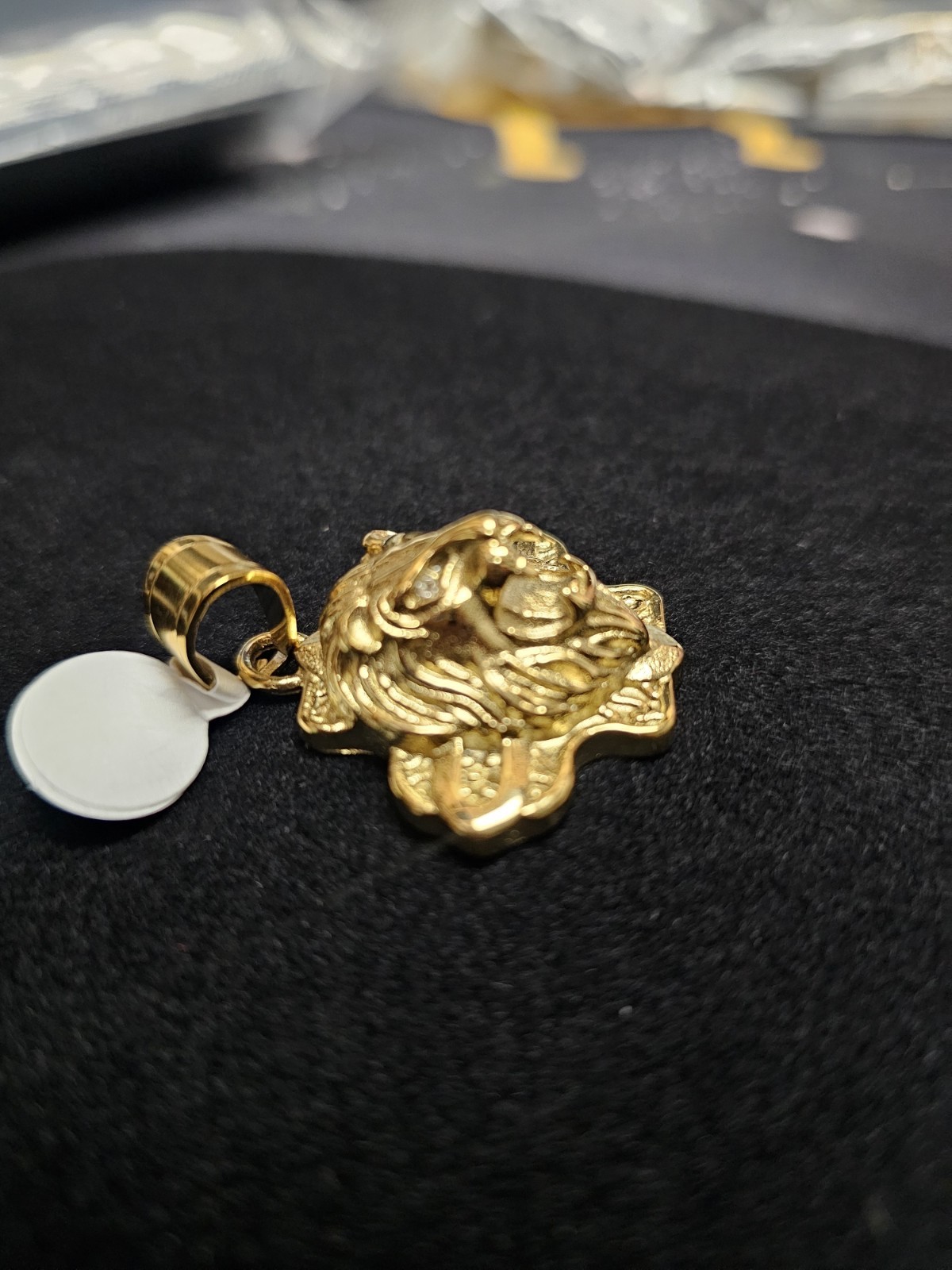 Gold Tone Lion Head Charm Pendant Yellow Gold Plated Metal Bail No Stone