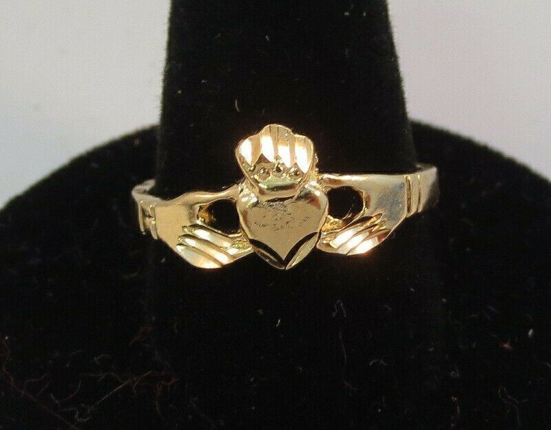 14KT GOLD PLATED CLADDAGH IRISH CELTIC WEDDING RING WAS $10.45 , SIZE 7