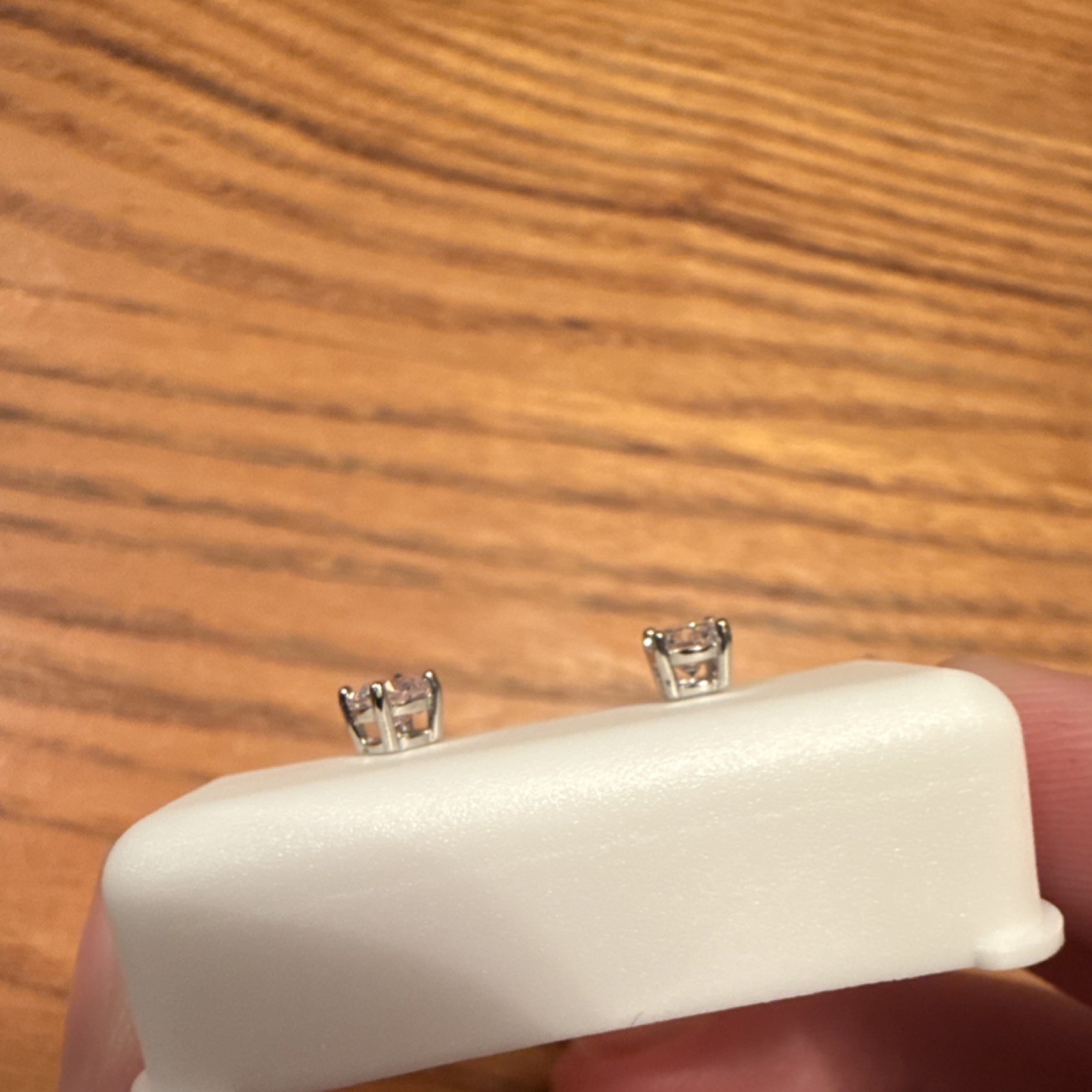 Silver Tone Round Metal Stud Earrings Prong Setting