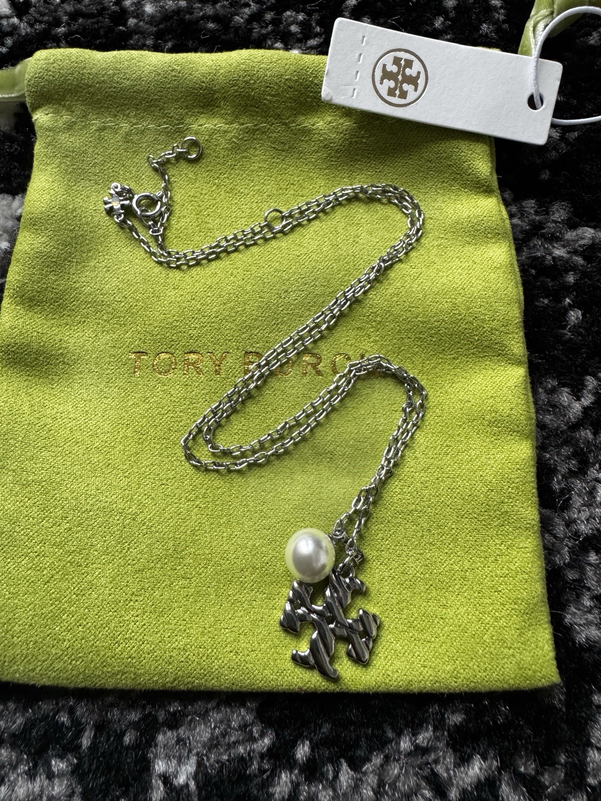 Tory Burch Silver Tone Logo Charm Pendant Cable Chain Necklace White Pearl