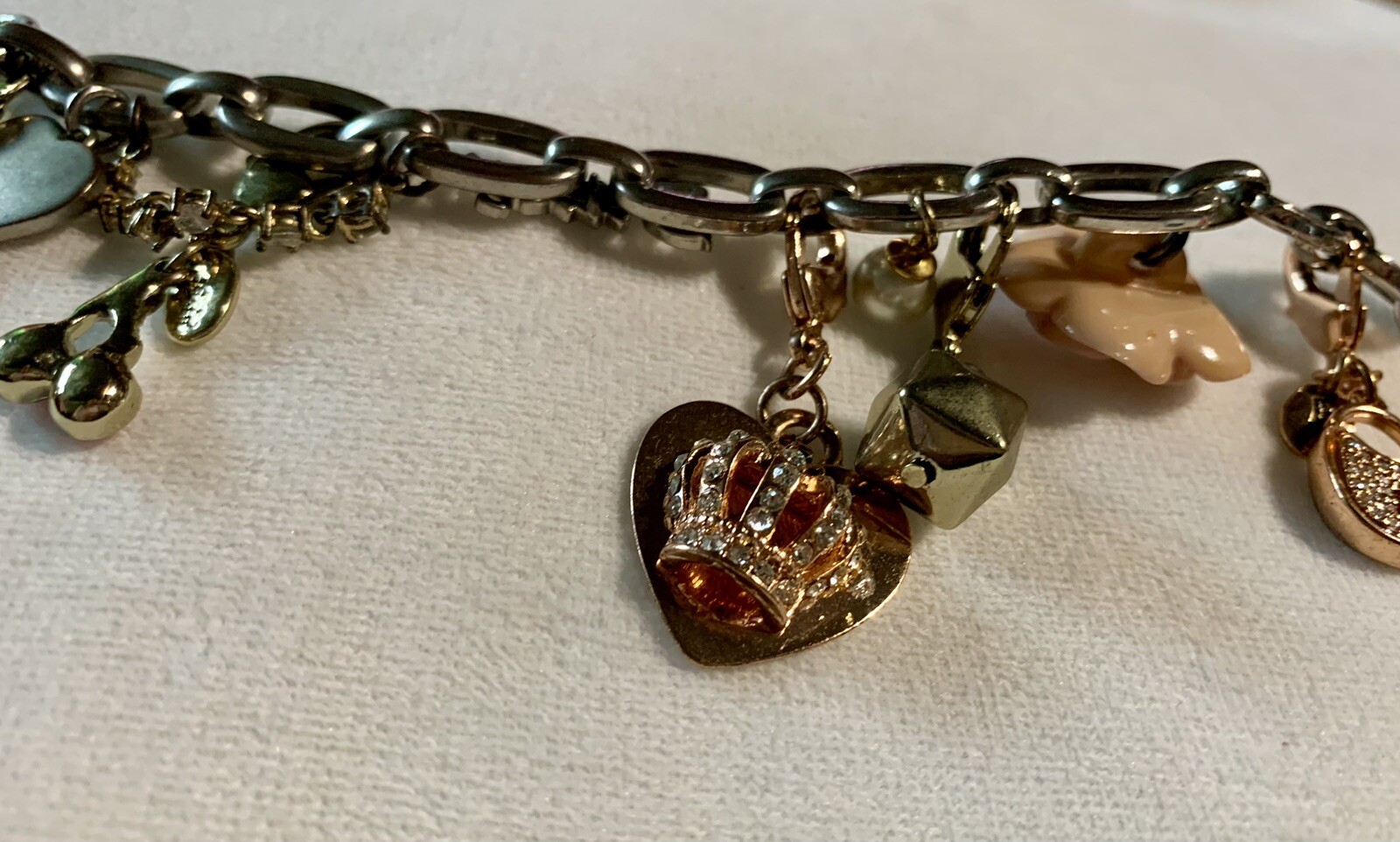 Vintage Y2K Juicy Couture Bracelet With Mixed Heart Dog Lock Charms Box Silver