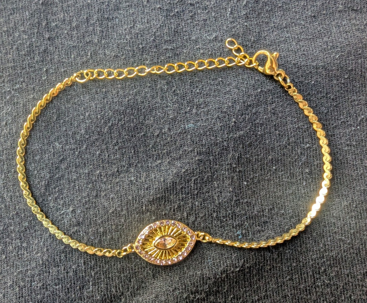 8 In Pendant Bracelet – Silk On Me