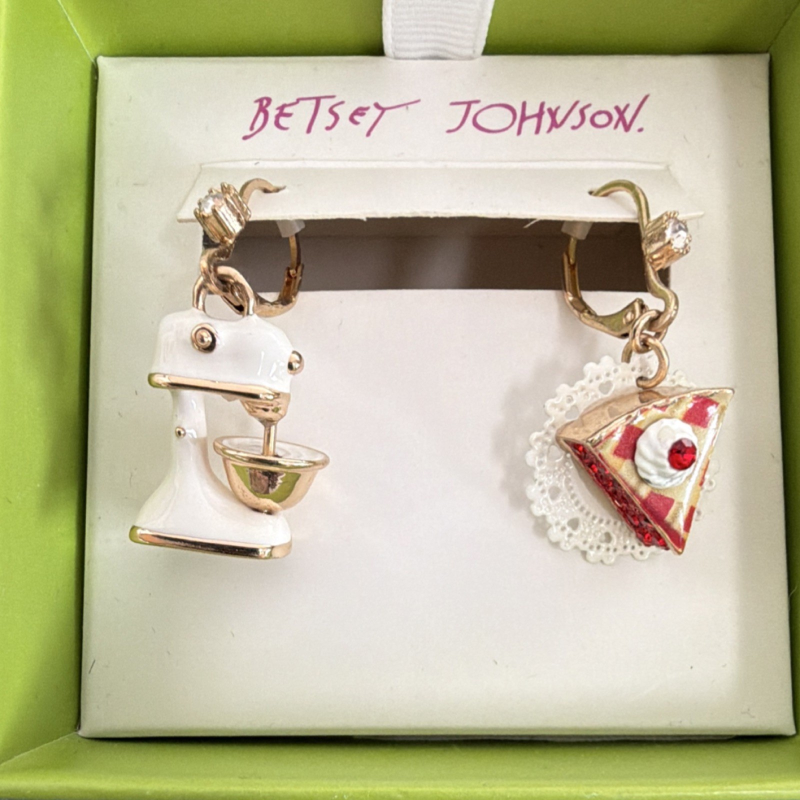Betsey Johnson Mixer Cake Dangle Earrings Enamel Metal Crystal Gold Red White