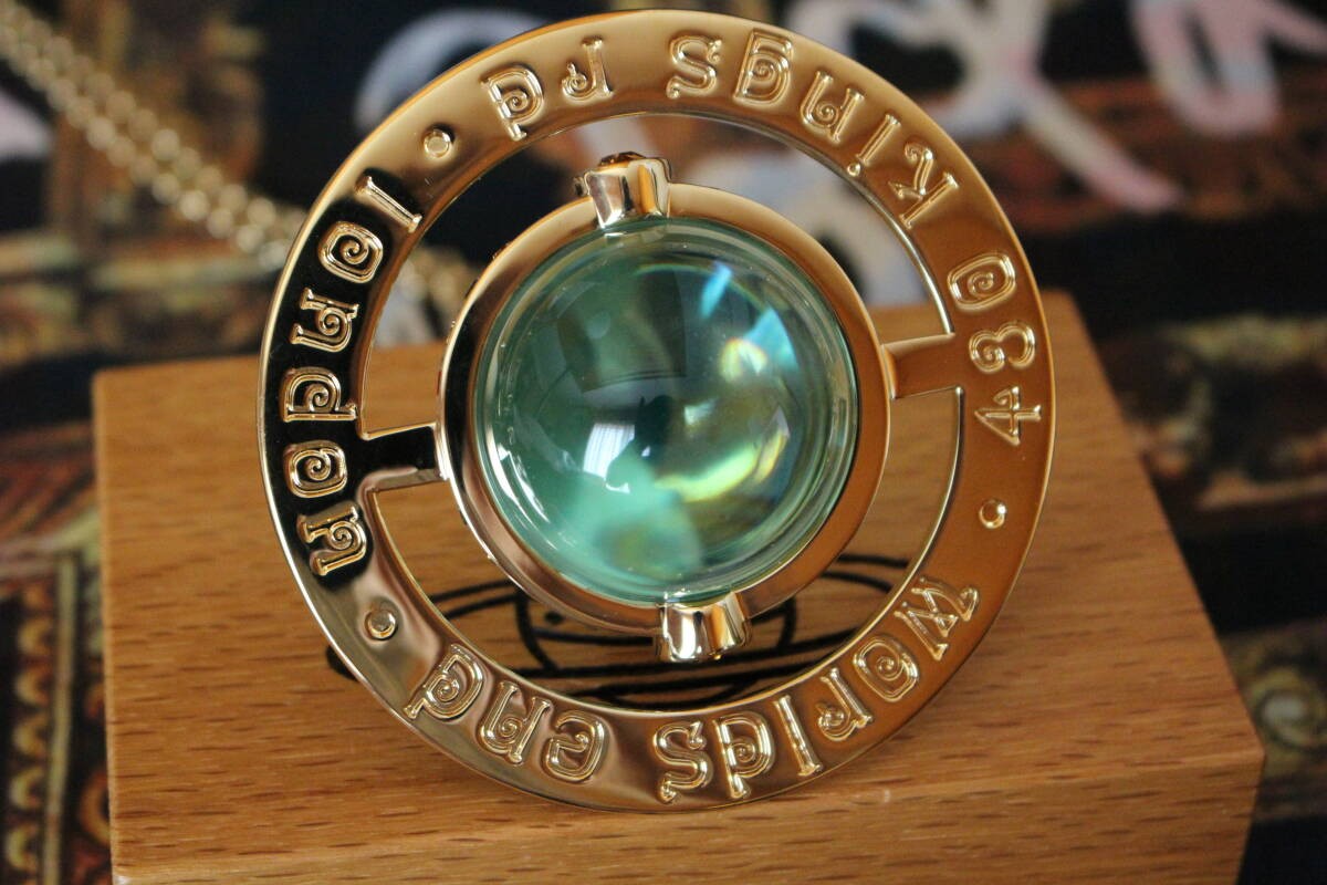 Vivienne Westwood Giant Orb Necklace Green x Gold Unused Excellent Condition