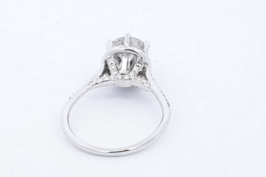 18k White Gold Diamond Ring 1.0ctw Center Diamond 3.4 Grams Size 5 Eb0526oorxde