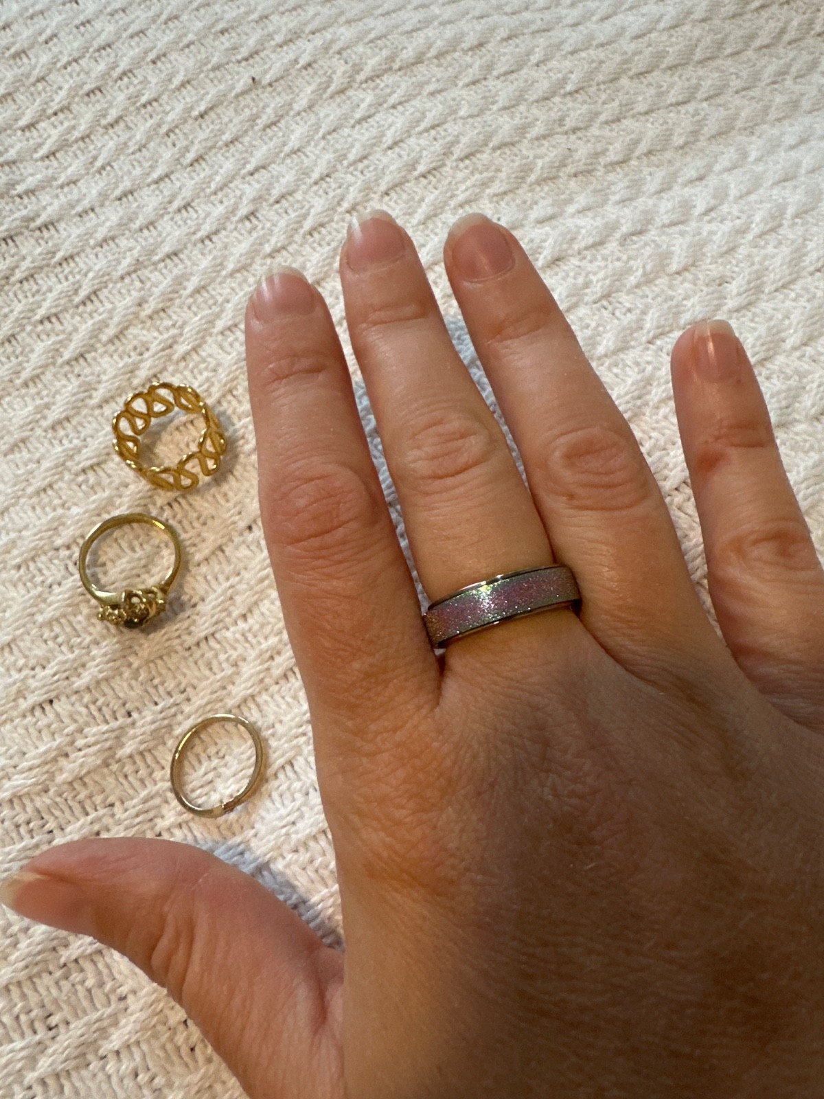Vintage mixed rings set — 6 pcs, main size US 7, small Avon ring smaller