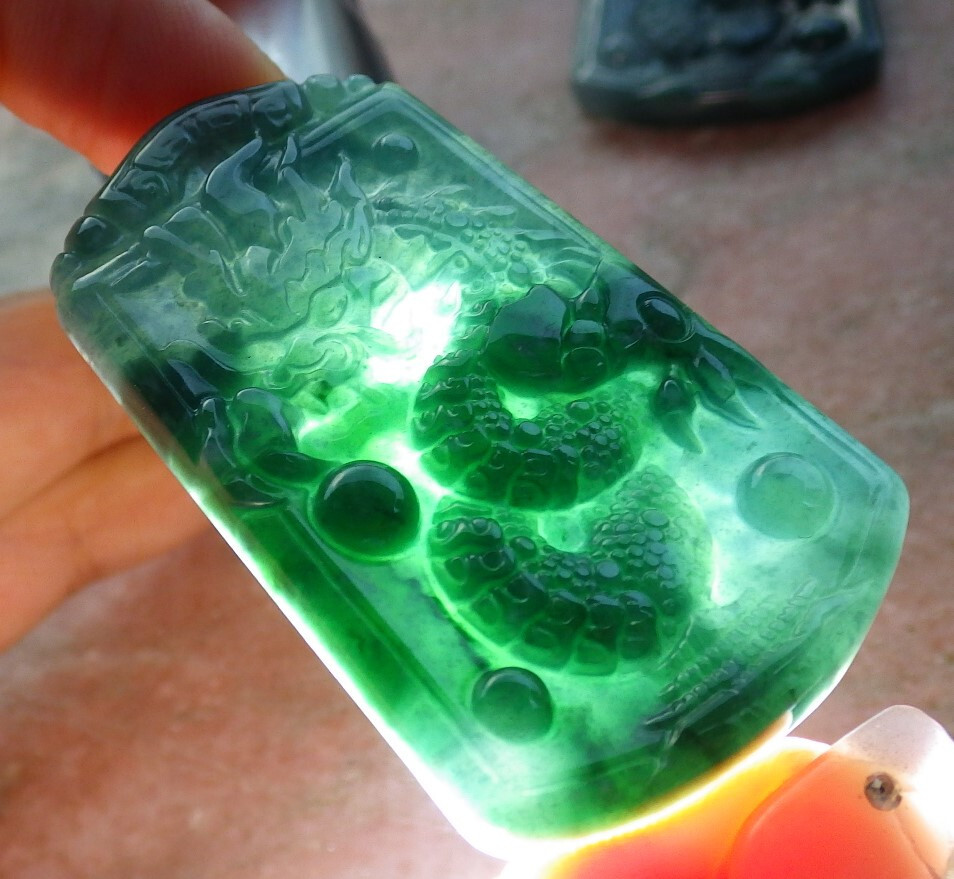 1Pcs Icy Green Burma Grade Natural A Jade jadeite Pendant Dragon Bead 龙 683097