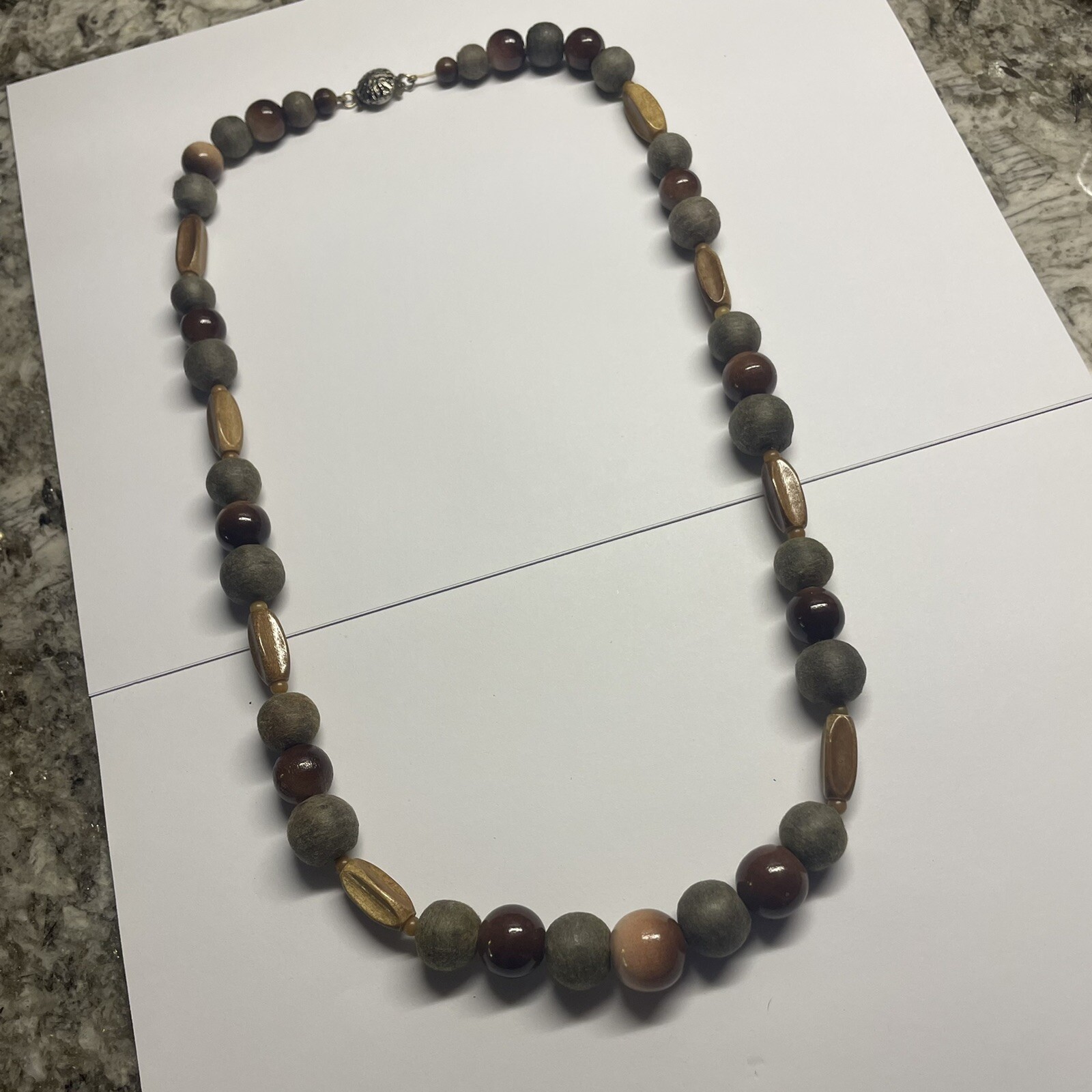 Women’s Costume Necklace Brown Beads Wood / Mixed Material 28 1/2 Inch