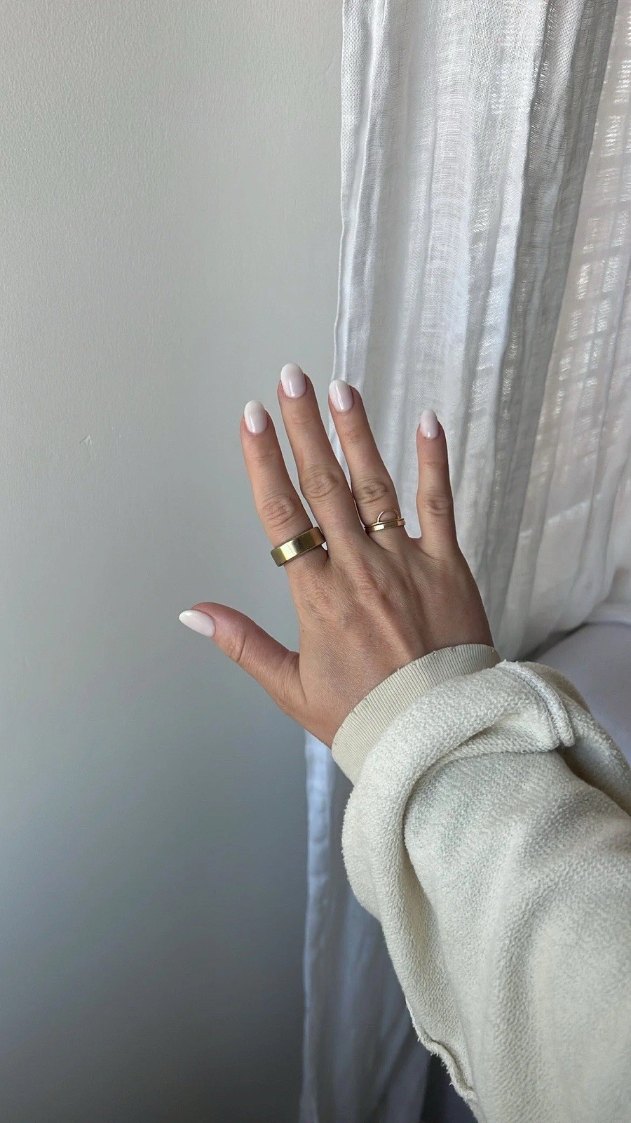Oura Yellow Gold Tone Band Ring Size 8, Gold Color Metal, No Stone