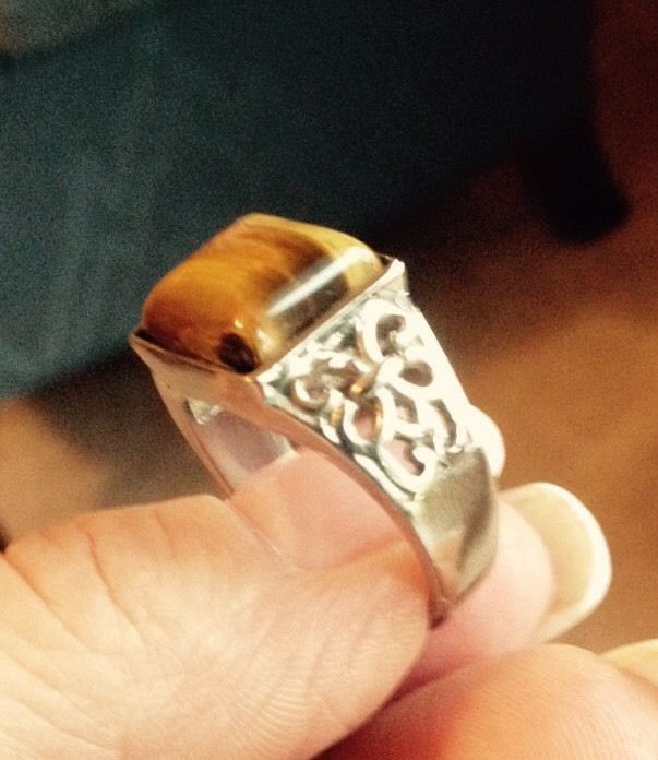 7 CT AFRICAN TIGER’S EYE MEN’S OR LADIES RING SET IN STAINLESS STEEL, SZ 11
