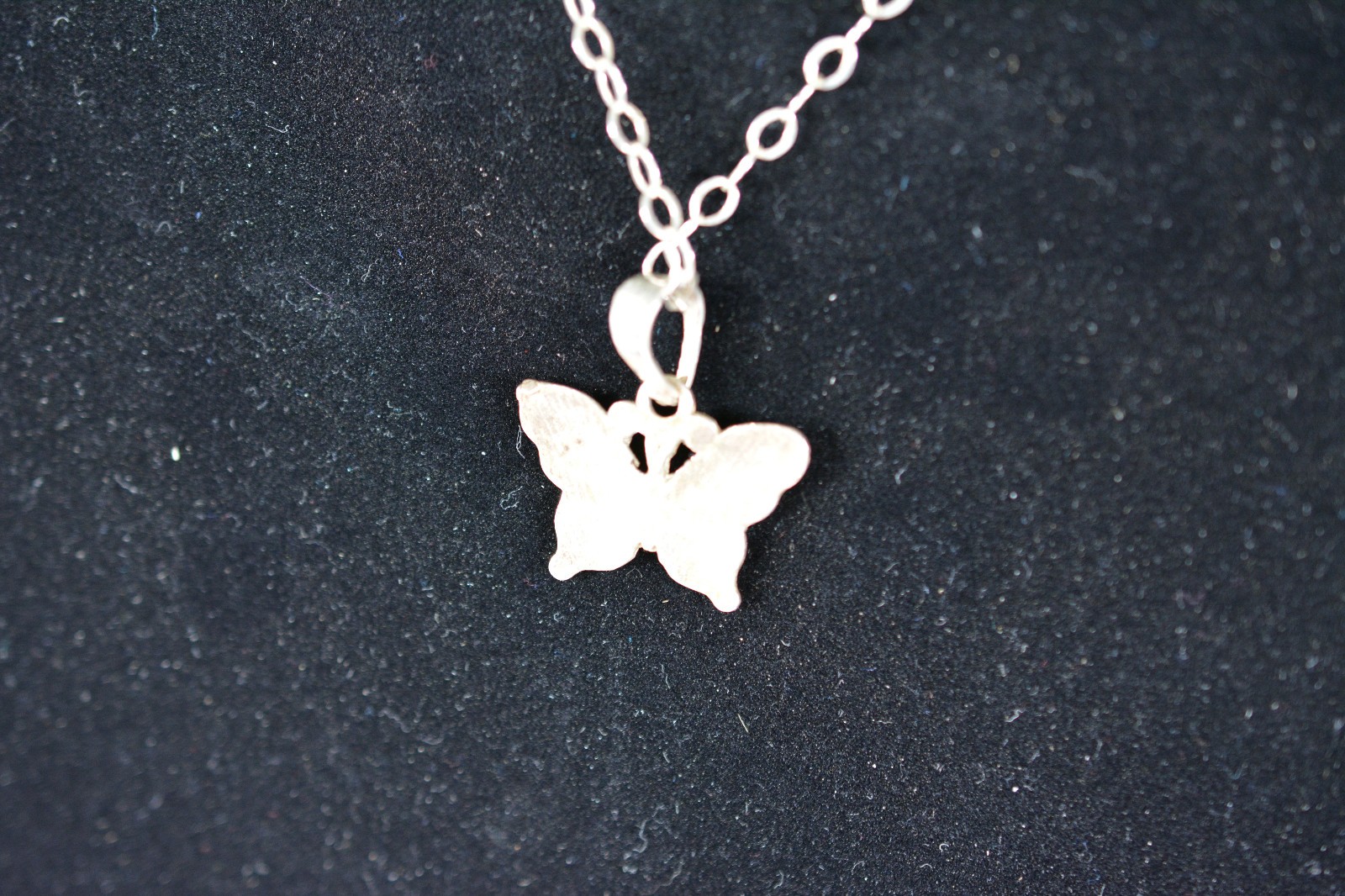 Stirling Silver .925 Butterfly Necklace 18″ 5 GRAMS