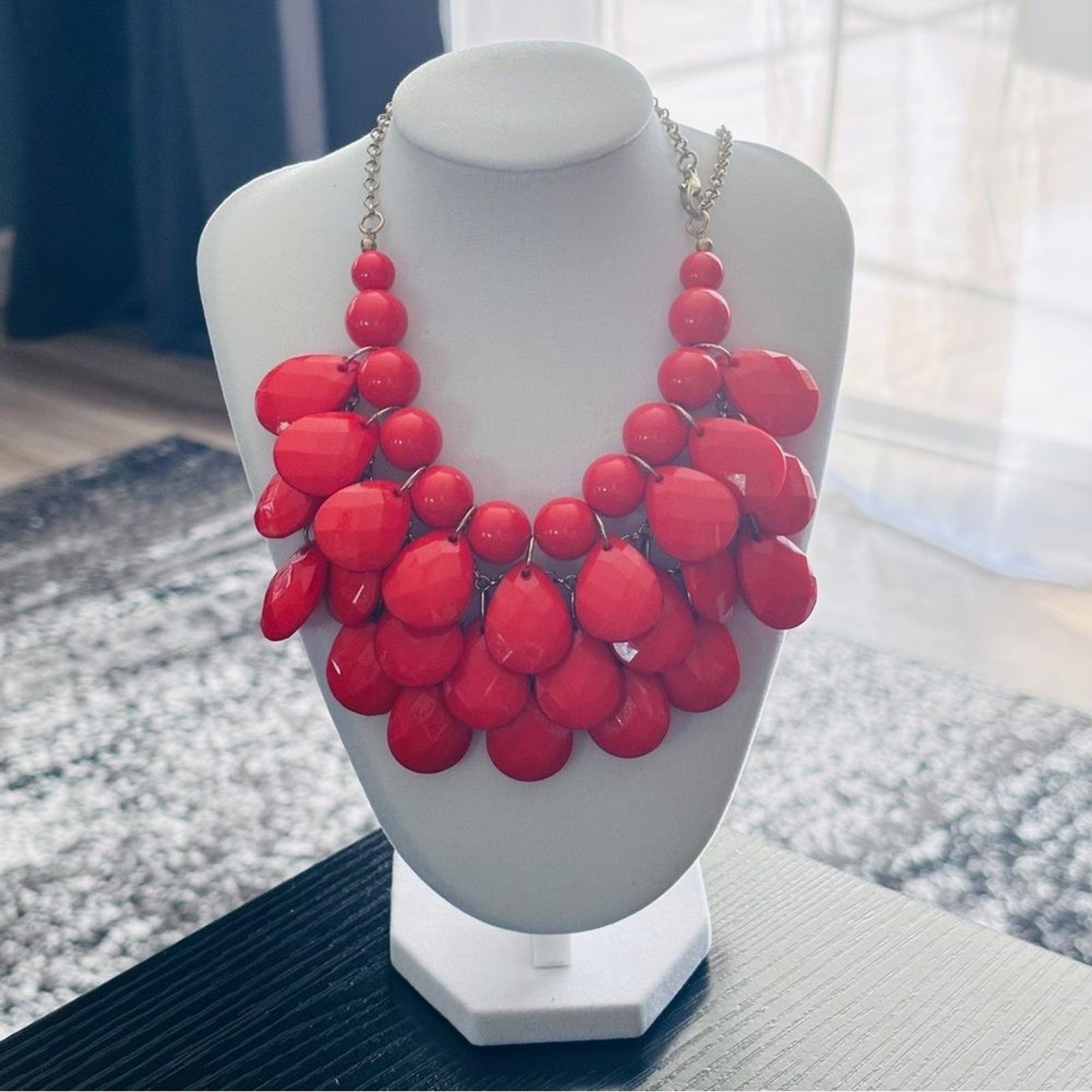Red Statement Bib Necklace Faceted Teardrop Beads Bold Fashion Jewelry