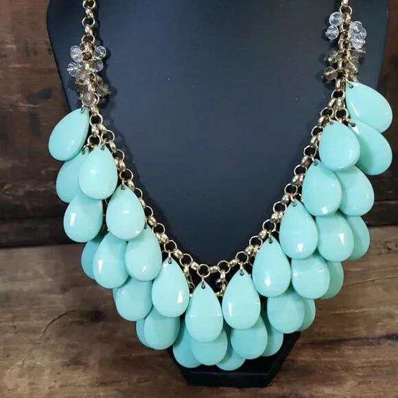 Costume Jewelry – Statement Necklace – Up to 24 Inches – Aqua Green