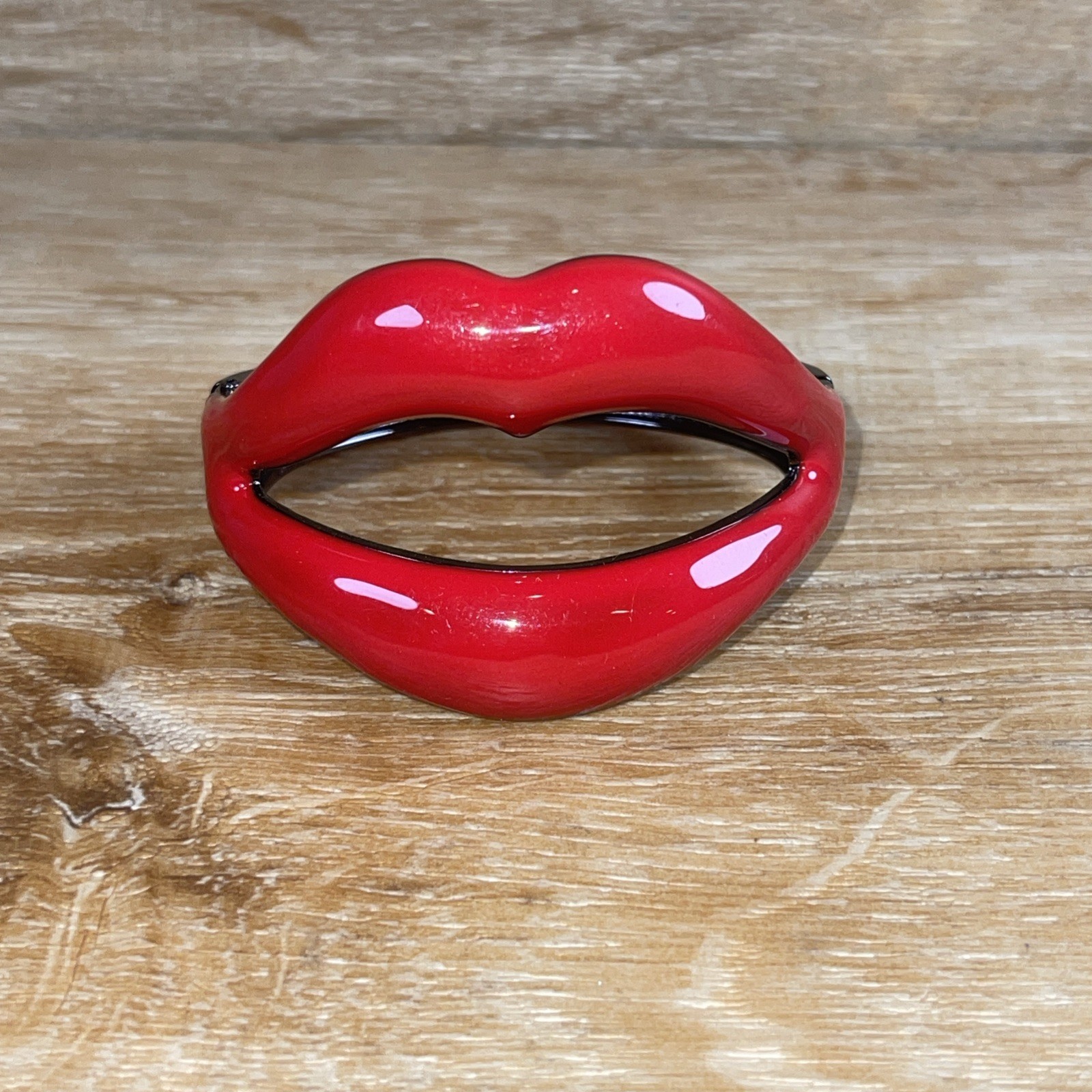 Novelty Red Hot Lips Enameled Clamper Bracelet