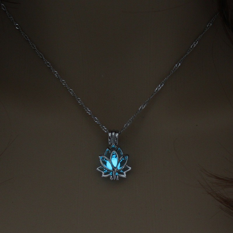3Pcs Luminous Lotus Pendant Necklace Hollow Necklace Female Jewelry