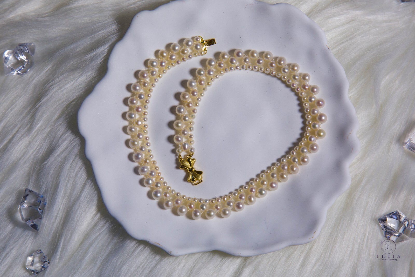 Natural Fresh Water Cultured White Near-Round Lace Pearl Collarbone Necklace