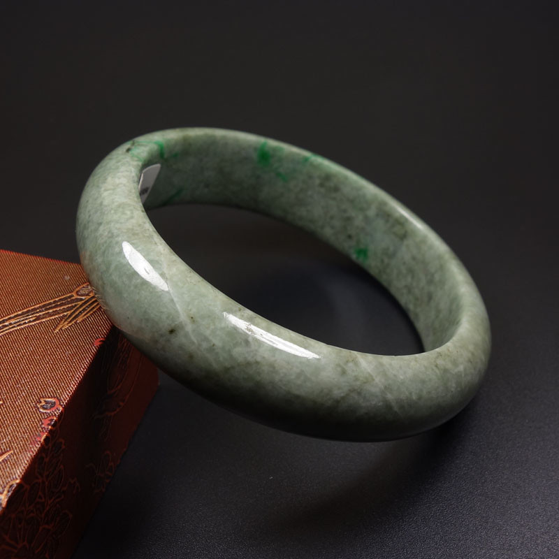 59mm Certified Grade A 100% Natural Green Jadeite Jade Bangle Bracelet Z7021