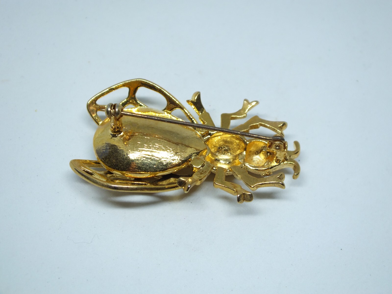 Beautiful Brooch Gold Tone Bug Fly Black Clear Rhinestones 2 1/8 x 1 3/8″ NICE