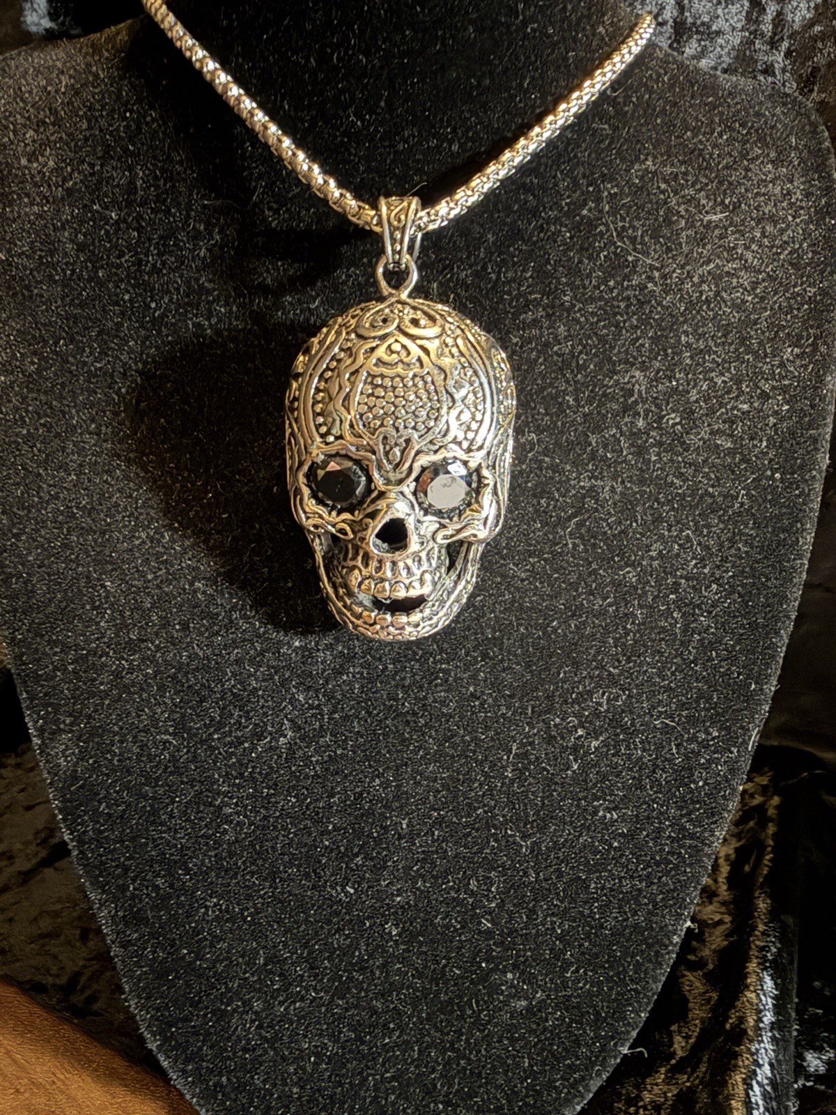 Steel Time Silver tone Skull Necklace