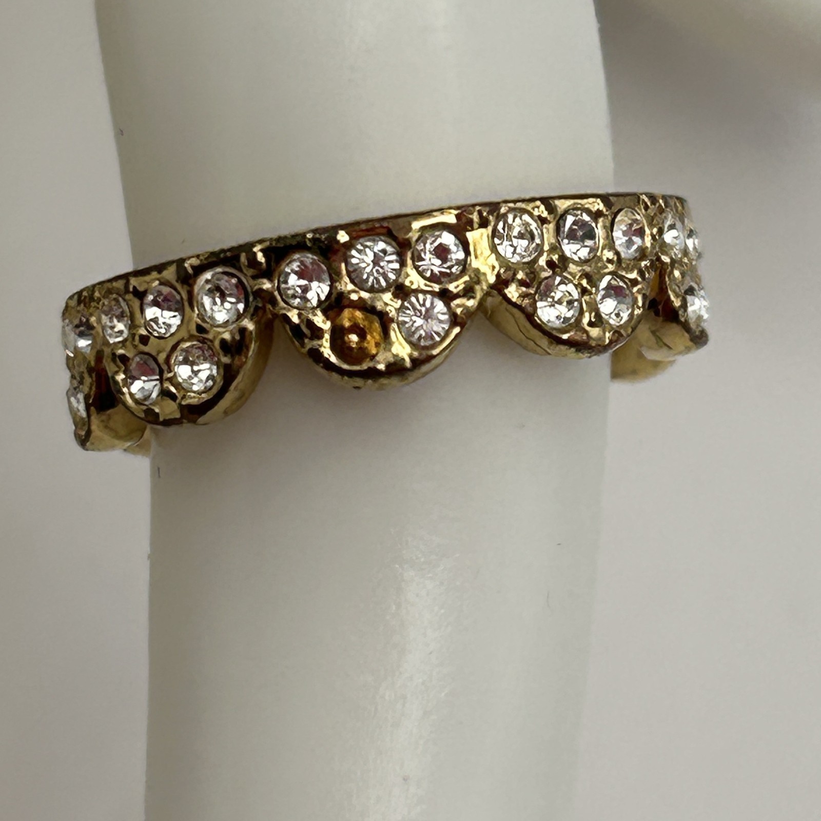 Kate Spade New York Scalloped Pave Ring Size 5 with Dust Bag READ
