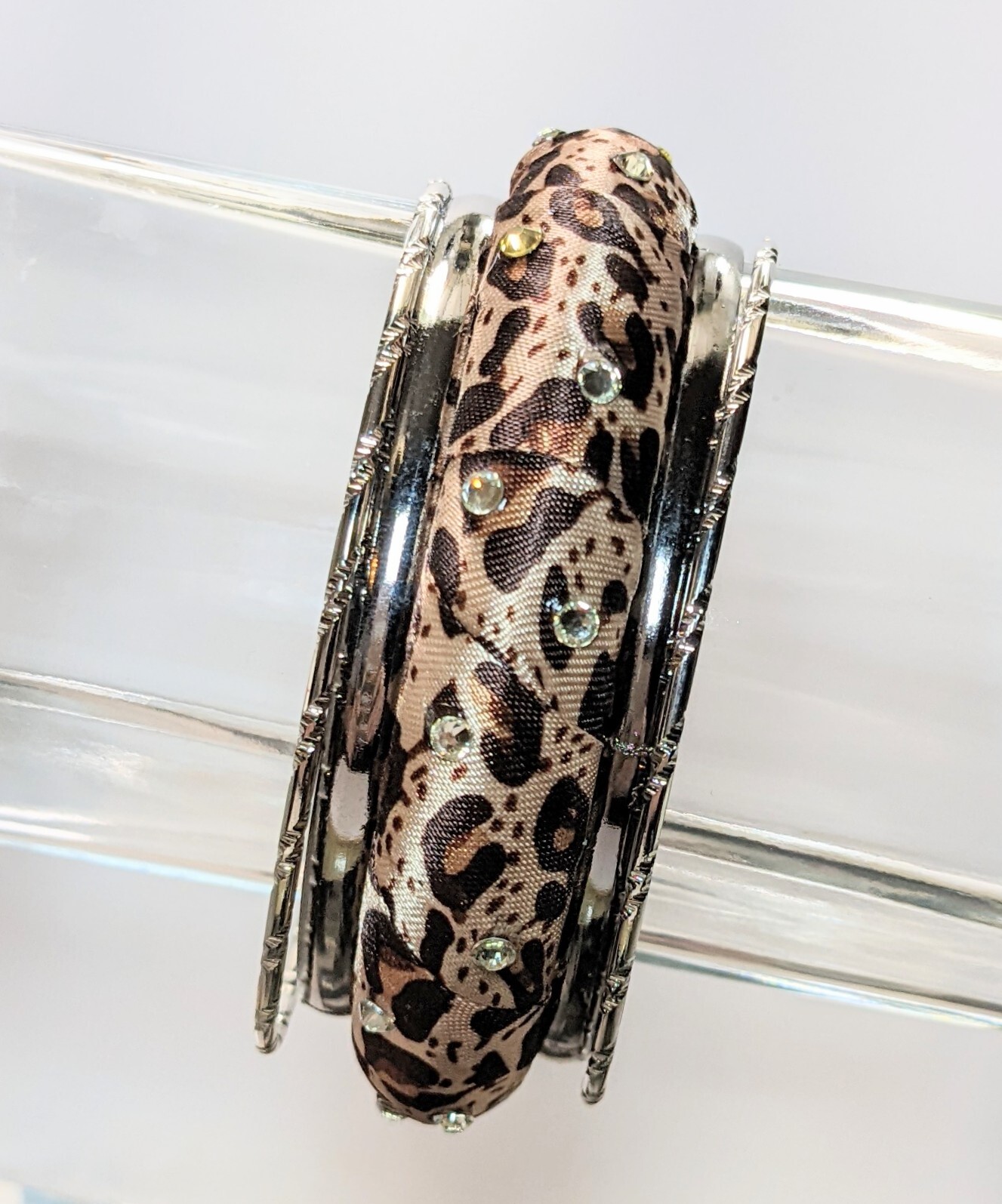 Bangle Bracelet Animal Print 50 pcs Stackable Woman Teen Wrist 2.50″ dia