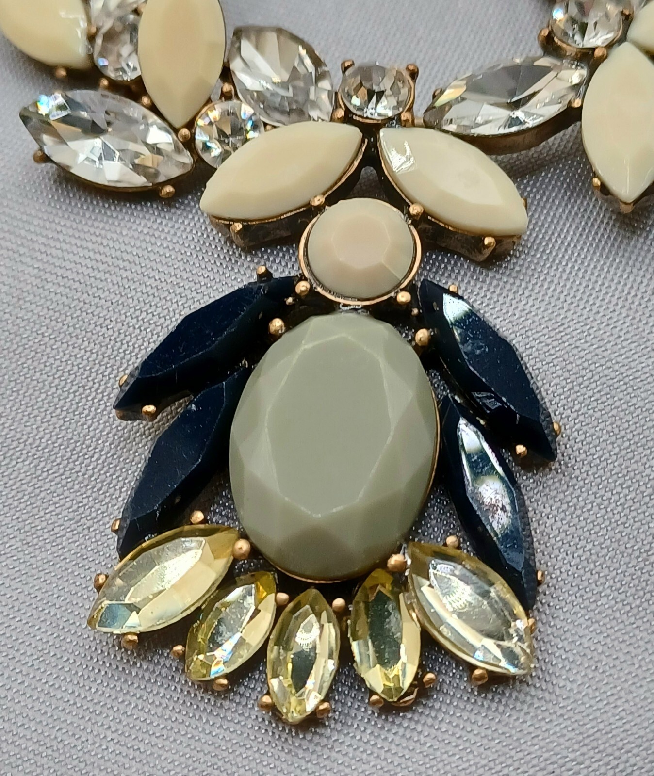 J Crew Necklace Midnight Blue, Ivory, Sage Green Gold Tone 18″