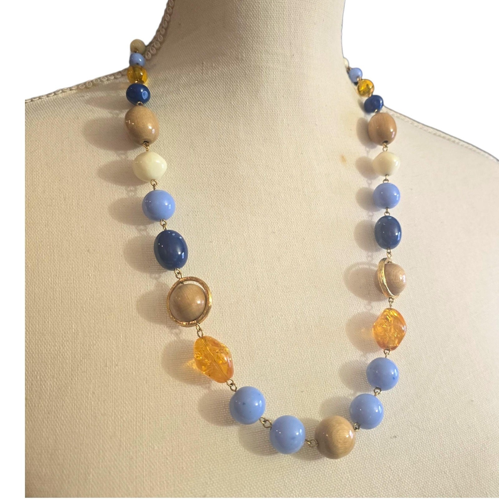 Necklace Vintage Liz Claiborne Wood Acrylic Blue White Beads 24″ Jewelry SKU2421