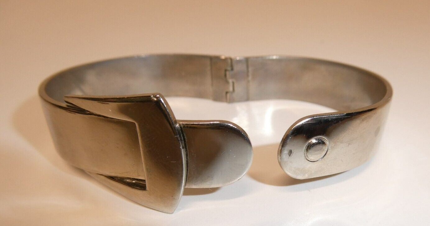 VTG Belt Buckle Smaller Size Bracelet Silver Chrome Tone 2 3/8″ x 1 3/4″ Wrist