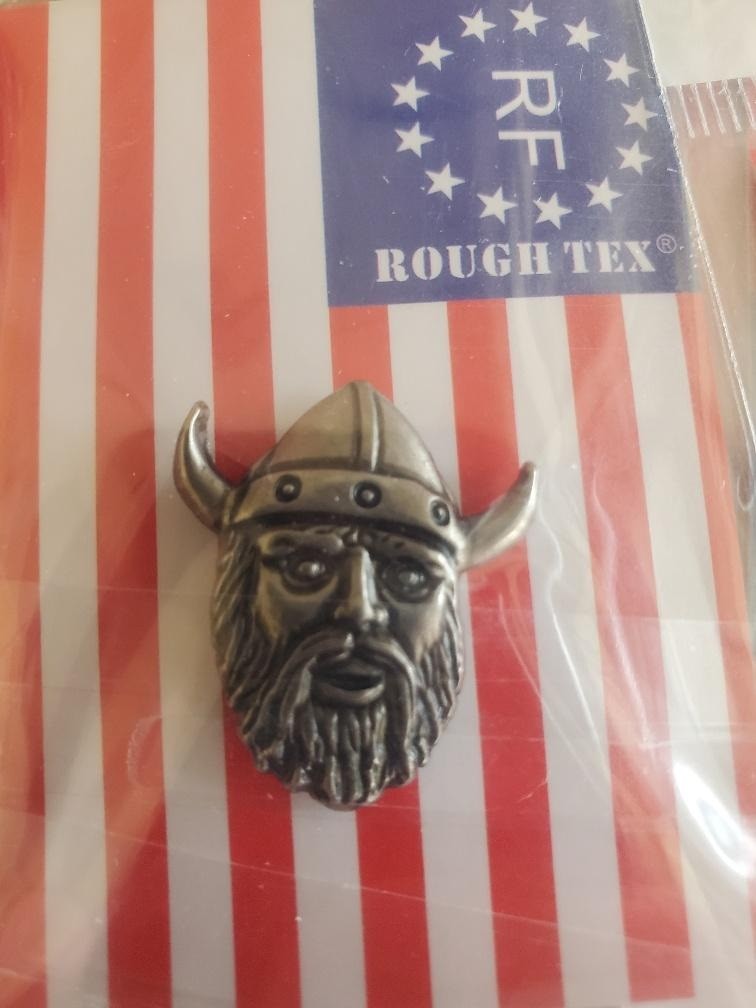NORDIC VIKING WARRIOR ODIN HELMET GOLD LAPEL PIN W/ CLASP
