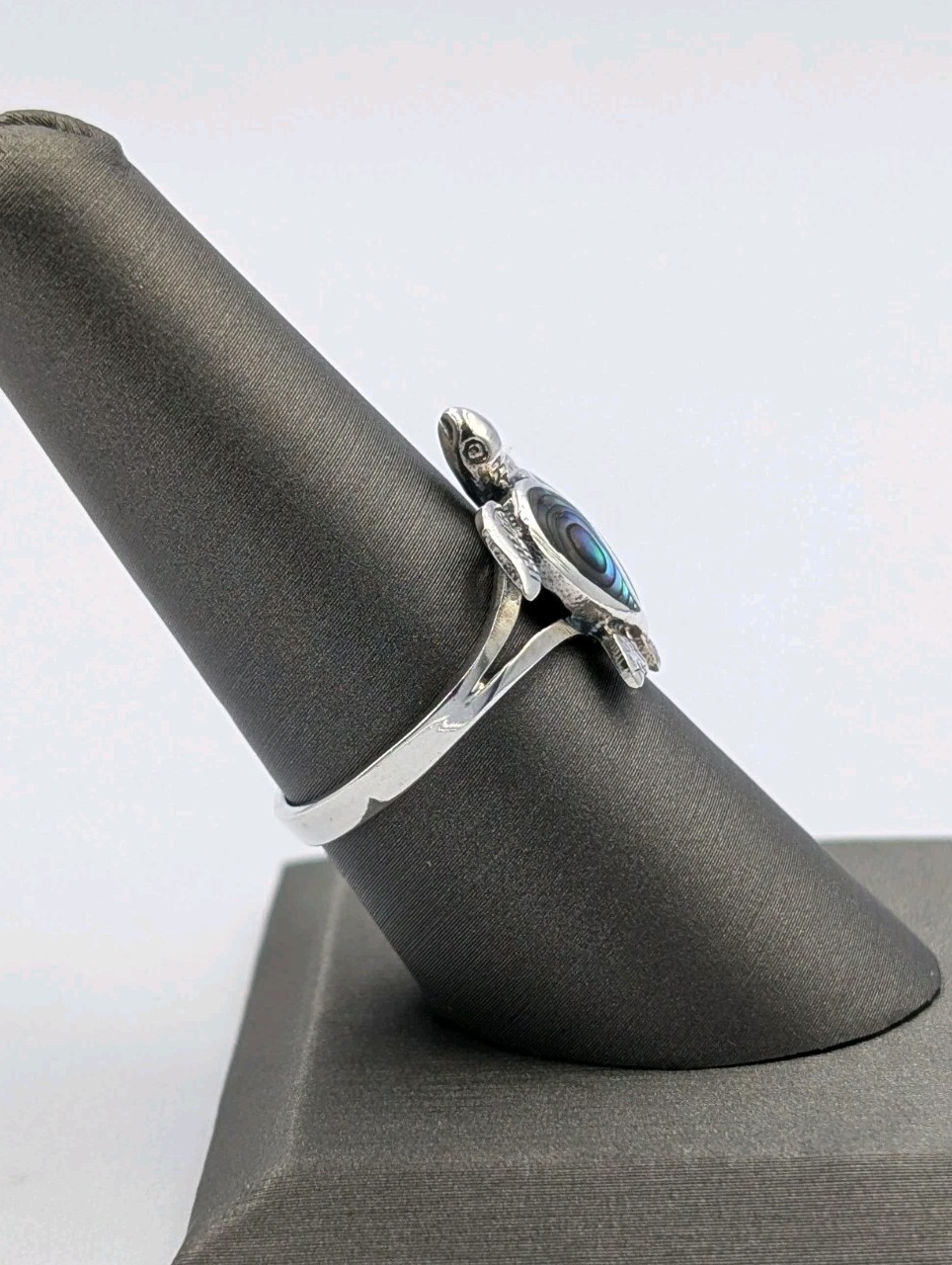 925 Sterling Silver Sea Turtle Split Heart Inlaid Abalone Shell Ring – Sz 7.75