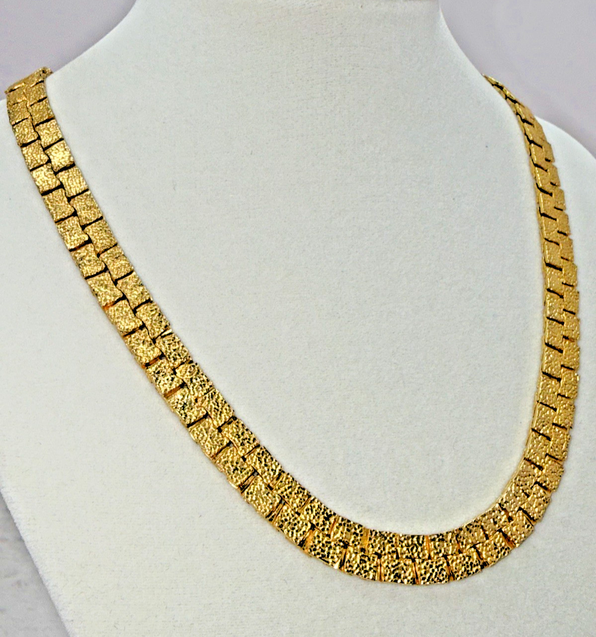 Vintage Gold Tone Textured Nugget Brick Link Statement Collar Chain Necklace
