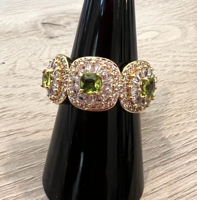 Bomb Party BP ring sz7 “Dewy Twilight Leaves” Peridot on Gold NWT RG72105