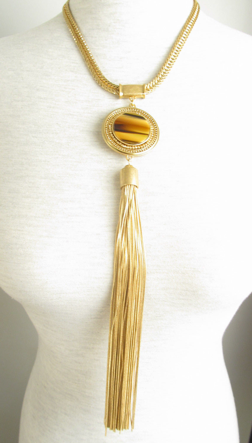 Vince Camuto Gold Tone Brown Horn Circle Y Tassel Necklace $158 NWT