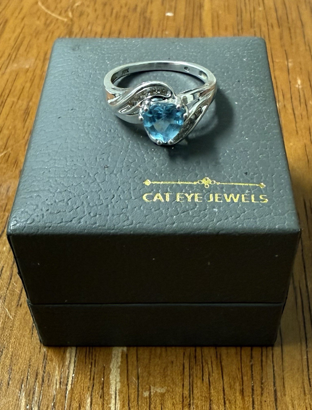 10k Solid White Gold Ring Blue Topaz Diamond Size 7